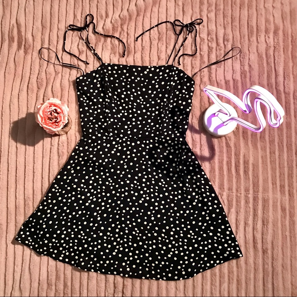 XS POLKA DOT MINI DRESS